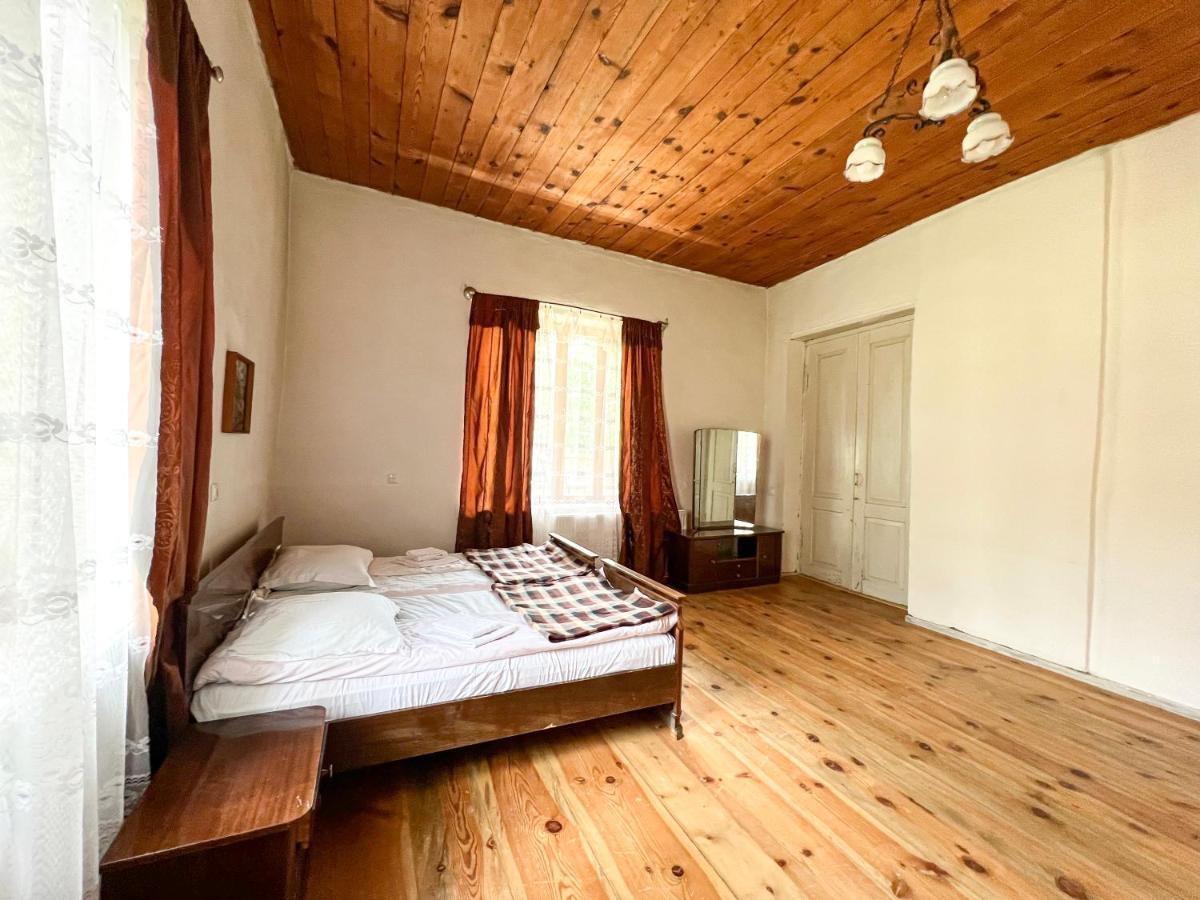 Guest House Svan-Ski Mestia Esterno foto