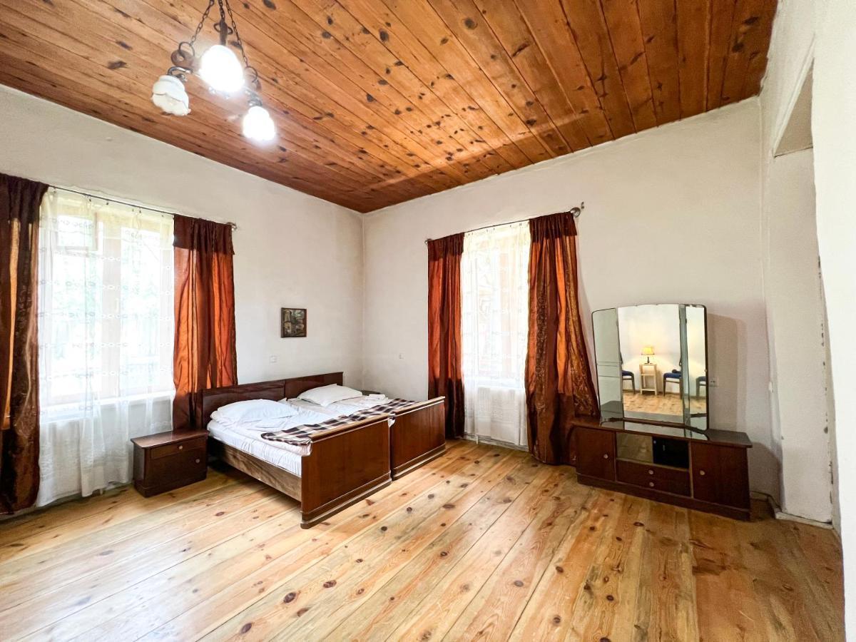 Guest House Svan-Ski Mestia Esterno foto