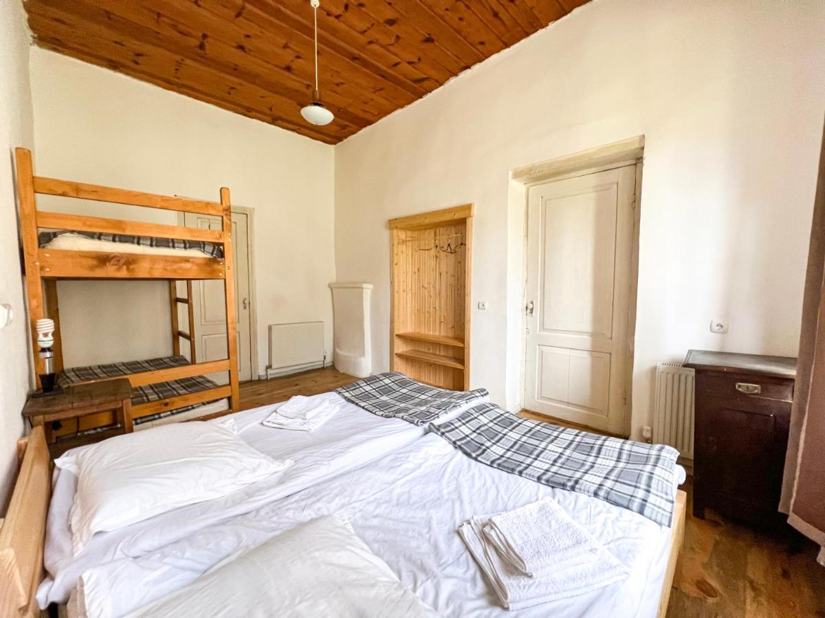 Guest House Svan-Ski Mestia Esterno foto