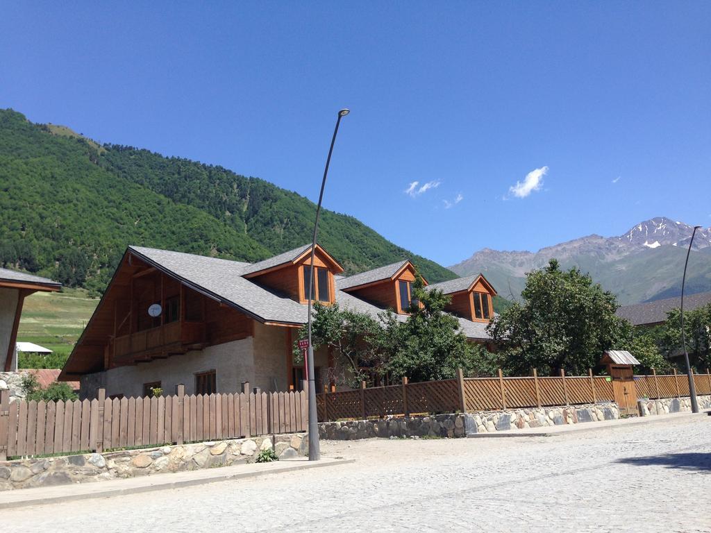 Guest House Svan-Ski Mestia Esterno foto